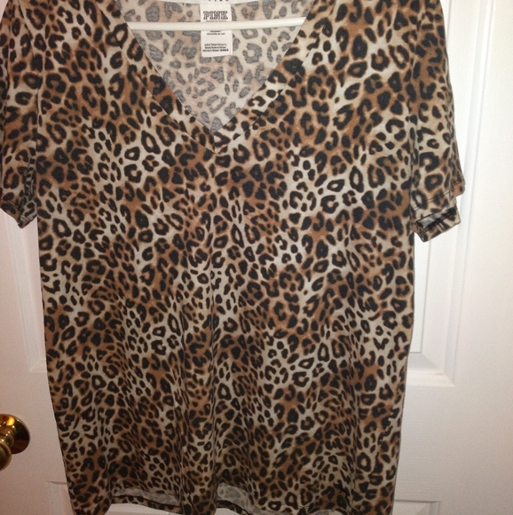 VS Pink leopard print tee shirt - Picture 3 of 5